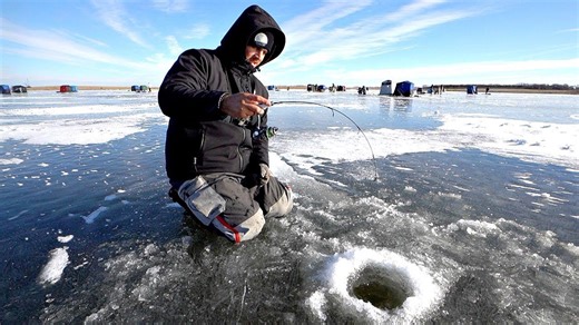 Catching TROPHY Fish in a Giant Crowd of Anglers!!