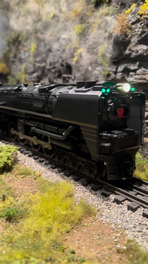 PghTrainFanatic on Instagram: "NEW! Lionel PRR S2 Turbine Lowey Scheme! 🔥🔥 Some things will never change! 🤴 that’s just the way it is! #PRRKING 👑 #pghtrainfanatic #lionel #model #trains #s2 #turbine #2pac #OG #OGAUGE #railway #reelsinstagram #fyp #youtube #layout #LEGACY #tiktok #fbreels #pennsylvania #pa #prr #pennsy #steam"