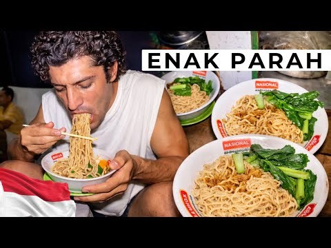 BULE TURKI MAKAN MIE AYAM JAM 2 PAGI… RASANYA GILA BANGET?! 🤯🇮🇩