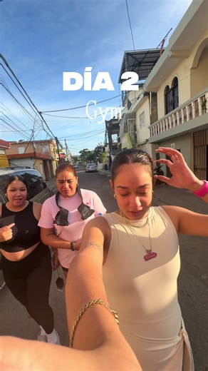 Hello hello @Mimi 🍒 @🕷Y @Nathalie Mirabal💅🏻 @La vloOok | hello