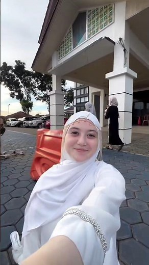 Beautiful Moroccan Muslim Girl in Hijab 😍🧕 #muslimgirl