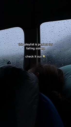 Cozy Music Playlist for Relaxation on Rainy Days