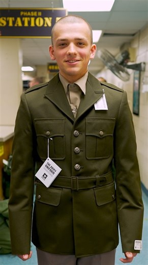 GoArmy on Instagram: "Wearing the "pinks and greens," aka the Army Green Service Uniform, is more than putting on a suit. It embodies the accomplishment of becoming a Soldier. Start your path to becoming one yourself at the link in bio."