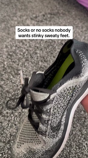 Try removing your shoe sole and adding a sock upside down. No more stinky sweaty feet, and no more socks rolling up under your feet! #socks #trainersocks #trainersoftiktok #lifehack #lifehacks #homehacks #shoesole #shoecheck #shoetok #anklesocks #shoehack #hometips #genius #didyouknow #tiktokuniversity #hacksoflife #momtips #momhacks #parentinghacks #mindblown #sweatyfeet #gymtok #gymsocks #runner #jogging #workout #clotheshacks #tipsandtricks #tips #flatsocks #fyp #fypシ