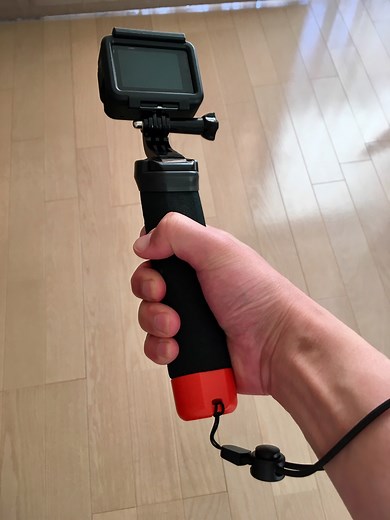 GoPro純正のフローティングハンドグリップが陸でも使いやすかった