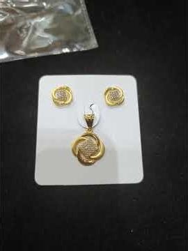 Gold Pendant Set | Available on IndiaMART