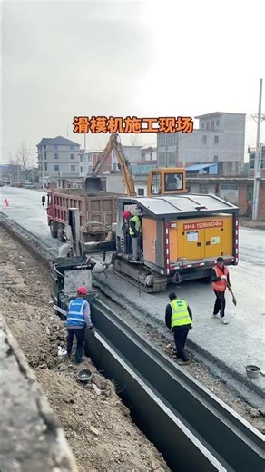 Slipform Machine Construction & Rental | Efficient Concrete Ditch Building #earthopstv #automobile