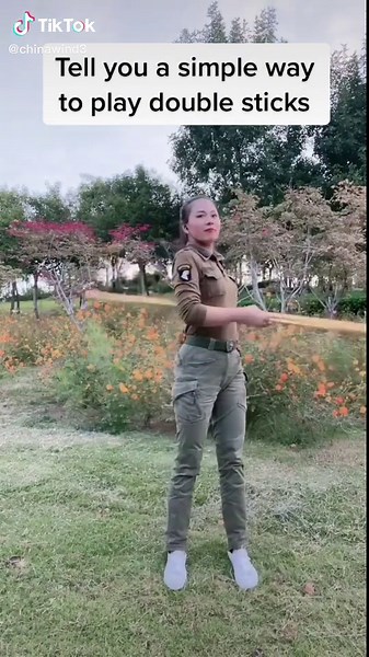 A simple way to learn how to play double sticks. #martialarts #stick #skills #kungfu #foryou