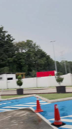 nak pinjam jap @c.hzrina tau