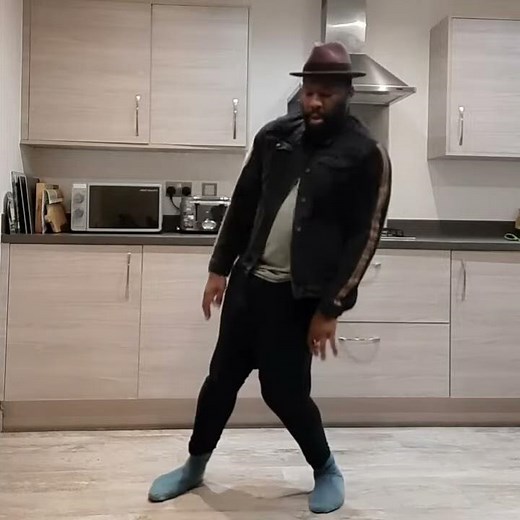 Abekho Ready - De Mthuda ft Sir Trill & De Muziqal Chef- Dance