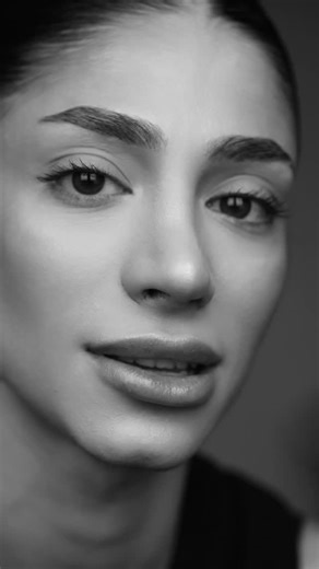 АNI ASPETI | ЧТЕЦ | озвучка on Instagram: "а там на небе…тоже суета 💔 наши ближайшие встречи: МОСКВА — 11 января, новогодний квартирник @prometheus_media_ САМАРА — 20 января, ВЛАДИКАВКАЗ — 22 января, билеты по ссылке в шапке профиля 💌 автор: Ирина Самарина - Лабиринт"