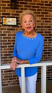 75K views · 4.4K reactions | Did you know it’s is national cleaning week? It’s time for spring cleaning…Not only in our closets and homes, but in our minds and hearts as well. This ole cooking grandma is preaching to herself! When we kneel down to clean the baseboards let’s pray God will reveal those “cobwebs” of life that need cleaning as well. ❤️ #wordsofwisdomwednesday #ShineForJesus #memesrecipessc #memesrecipes #grandmaskitchen #wordsofwisdom | MeMe’s Recipes | Facebook