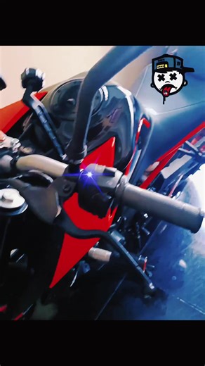 Videos de K@rlos. (@zurdoanm) con “Singapur (Remix) [feat. Myke Towers & Justin Quiles] - El Alfa & Farruko & Chencho Corleone”