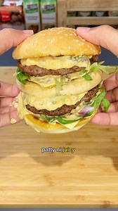 Ep 9 : Big Mac 😋🍔🧀 Semalam lain macam craving so kita buat terus. Resepi sos ni banyak kali dah aku share, memang sebijik and sedap! Kalau nak manis-manis guna bawang holland instead of bawang merah. Stok bawang rumah aku dah habis so kita tukar 😂 Selamat mencuba and selamat berbuka. #hazwancooks #bigmac | Hazwan Ramli