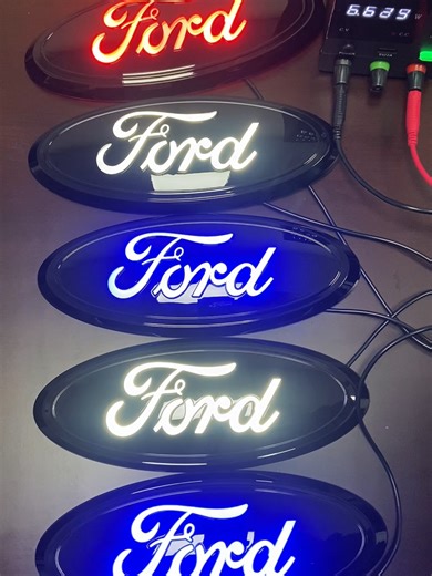 Dynamic vs Static Ford Illuminated Logo Effects