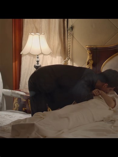 🍒The blind president accidentally kissed Cinderella 🍒盲人总裁意外吻上灰姑娘 📺Drama name： Romance with Blind Master 😍Welcome to my channel!🙌 #盲少爷的小女仆 #RomancewithBlindMaster | 娱剧观察喵Meow Cdrama