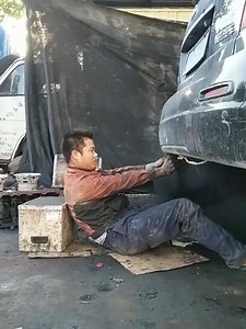 Wait for the drop... Check our Dutch Dance Top 40 playlist https://open.spotify.com/user/housebootlegs.com/playlist/1lI1dgld5uhdDrucRiOkOL | HB.agency