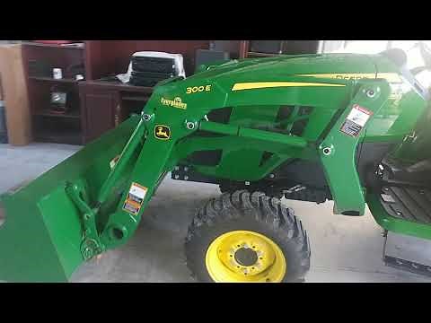 John Deere 3038E tractor shop talk with The Duke.