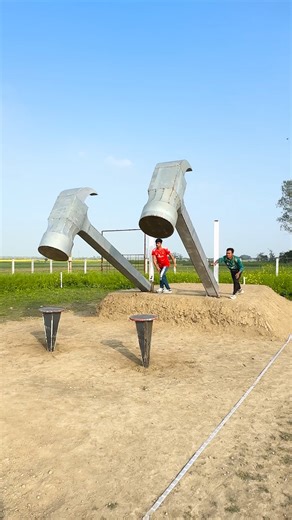 where giant hammers fall, only legends rise | SS Food Challenge