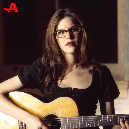 1.6M views · 16K reactions | In 1994, the song “Stay (I Missed You)” flew to the top of the charts after premiering over the end credits of “Reality Bites.” On the 30th anniversary of the release, Lisa Loeb Official looks back at how the song gave her creative freedom and confidence as a musician. | AARP | Facebook
