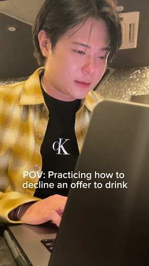 Coping with Unresponsive People in Conversations