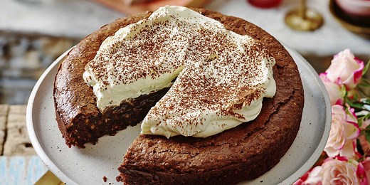 Flourless hazelnut chocolate cake recipe