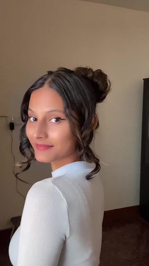 Look created using Invisible Patches and Scrunchie in Chesnut Shade💙#hairstopnepal #hairextensions