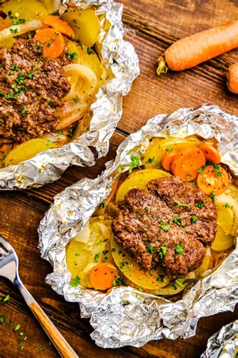 31K views · 518 reactions | Meat, potatoes, and veggies all sealed up and cooked to perfection. Hobo foil packets are camping vibes without leaving your backyard. https://thestayathomechef.com/hobo-foil-packets/ | The Stay At Home Chef | Facebook