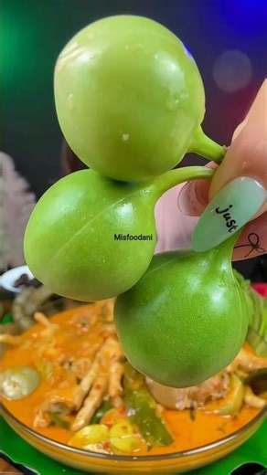 ASMR Spicy Chicken FEET with Vegetable Eating 🤤