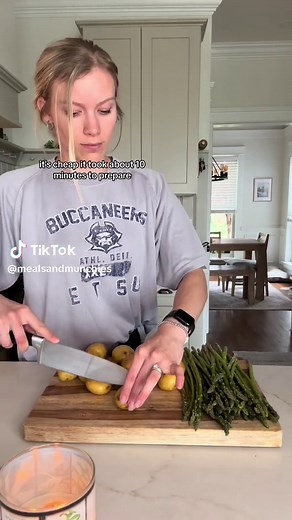 Easy 4-Ingredient Pork Tenderloin Dinner Recipe