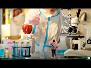 Queer Science - A tiny Short Film about a tiny Lesbian