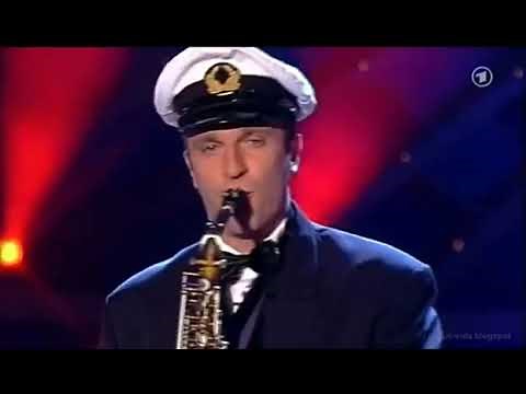 Captain Cook und seine singenden Saxophone bei Krone der Volksmusik - Ich danke Gott