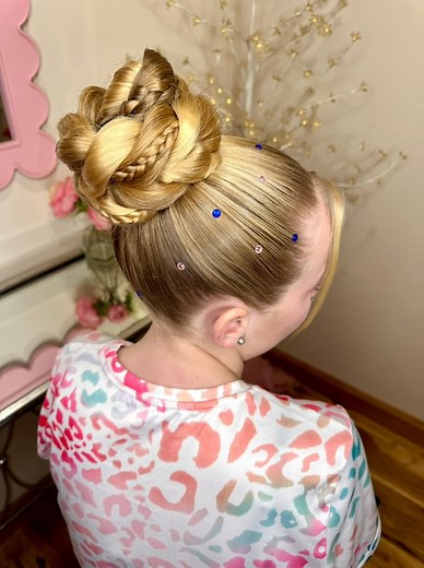 912K views · 19K reactions | My favorite bun hairstyle! I love the detail the mini braids add to the bun, and we are obsessed with the little gem accessory!  It’s linked here: https://liketk.it/5ATLw (affiliate) #hairstyle #hair #longhair #hairinspo #bunhairstyle #gems #braidedbun #hairstylist #hairtips #fbreelsfypシ゚ #braids #braidstyles #motherdaugher | Paisley’s Petals | Facebook