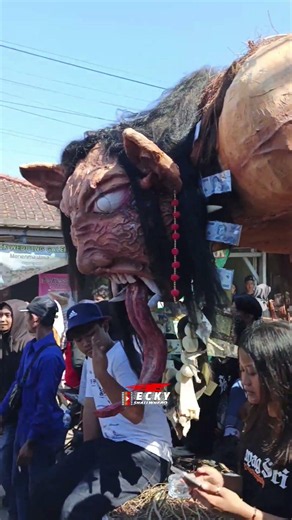 Ogoh ogoh seram ‼️ Lidah panjang menjulur
