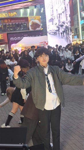 Where am I? Levitating🤸‍♀️🤸‍♂️ #DancingBear'sRandomDance #DancingBear #DancingBella #AFSTARZ #KPO...