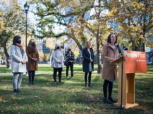 Sask. NDP promise pay equity legislation, ban on unsafe work dress codes