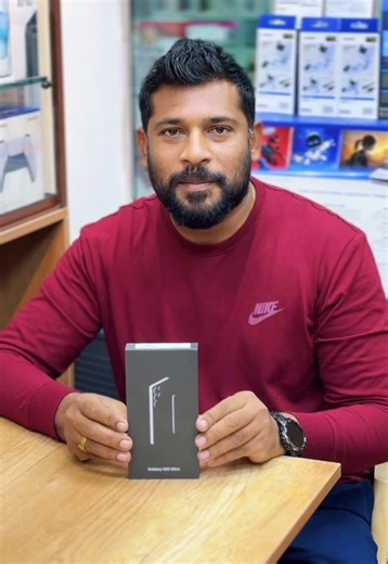 Smiles say it all 😊 Thank you for making Connecting Device your choice - welcome to the family! 🏬 Connecting Device 📍250/42D Groundfloor Liberty Plaza Colombo-03 0774755555 #ConnectingDevice#LibertyPlaza#LibertyPlazaColombo #Colombo03#SriLankaBusiness