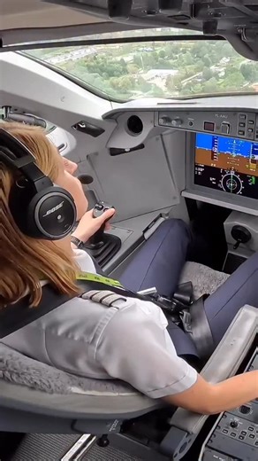 Just Planes on Instagram: "✈️Air Baltic🇱🇻A220-300 👩🏼‍✈️👨🏻‍✈️Flying to Greece🇬🇷 🎥 Now on JP channel. Link in Bio"