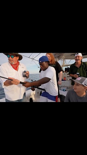 This was a lil sus😭 #thurldes #trolling #memes #pranks #viral #funny #hilarious #racist #love #fishing #sharkfishing #deepsea #ocean #florida | Thurl Des