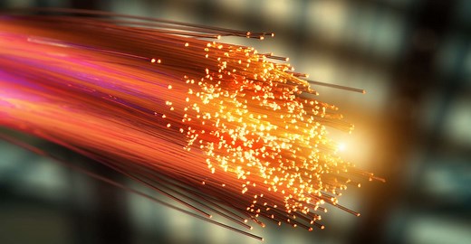 La fibre optique : description et fonctionnement