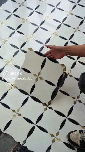 Stunning Sivec White Marble Mosaic Tile for Luxurious Designs
