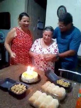 Os 83 anos da Vovó Pureza.