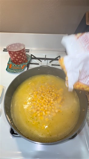 Making Mexican white rice — simple, fluffy, and full of that homemade flavor we all love 😌✨ The perfect side for any meal! #MexicanWhiteRice #ComidaCasera #LatinaCooking #HomeCooking #EasyRecipes #SouthTexasEats #FacebookEats #FoodReels #ComfortFood #RiceRecipe #GoodEats #QuickMeals | Miranda Rodriguez