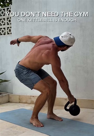 Effective Kettlebell Workout at Home – No Gym Needed!