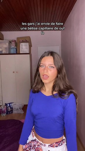 Stylish Hair Flip Tutorial for Long Hair