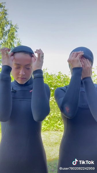 Cold Water Surfing Tips: How to Look Hot in Your Wetsuit