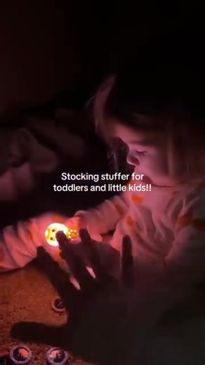 Picture this: It's bedtime. Your little one, instead of fighting sleep, is GIGGLING as she projects a tiny castle onto the ceiling, telling her own story. 🏰 This is our reality with this adorable projector torch. It’s more than a toy. It’s a key to their imagination, a source of independent discovery, and a truly MAGICAL holiday moment waiting to happen. “She can swap the slides herself!” – Hello, fine motor skills! “It keeps her entertained for hours!” – Hello, quiet time! “She laughs every si