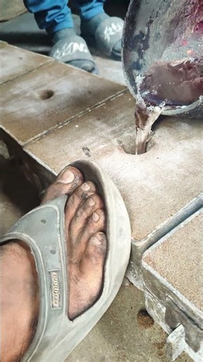 Aluminum Melt Surface Flow #metalflow