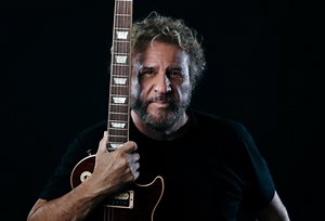 How SAMMY HAGAR Keeps From Growing Old
