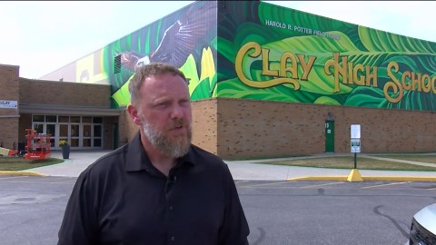 New mural unveiled at Clay High School